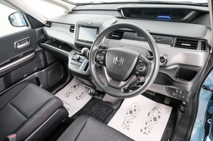 Минивэн Honda Freed 2018 года, 1589000 рублей, Красноярск