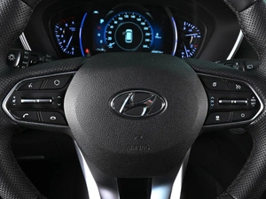 Внедорожник Hyundai Santa Fe 2019 года, 2990000 рублей, Ростов-на-Дону