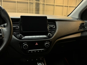 Седан Hyundai Solaris 2021 года, 1327000 рублей, Красноярск