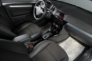 Хетчбэк Opel Astra 2013 года, 749000 рублей, Тюмень