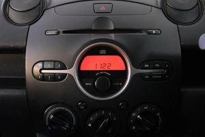 Хетчбэк Mazda Demio 2007 года, 599000 рублей, Омск