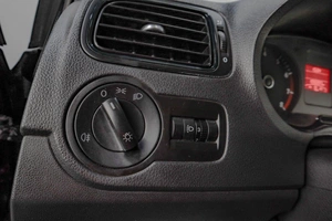 Седан Volkswagen Polo 2011 года, 629000 рублей, Челябинск