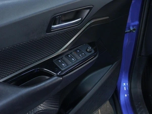 Внедорожник Toyota C-HR 2019 года, 2249000 рублей, Сургут