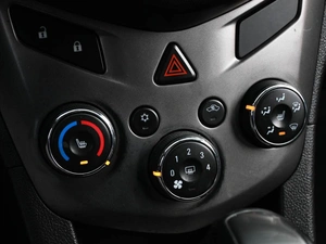 Хетчбэк Chevrolet Aveo 2012 года, 659000 рублей, Кирилловка