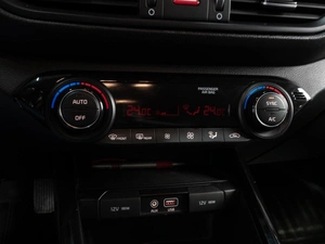 Седан Kia Cerato 2018 года, 1849000 рублей, Тюмень