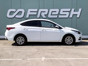 Седан Hyundai Solaris 2019 года, 1379000 рублей, Большой Сочи