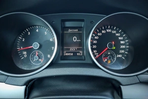 Хэтчбек Volkswagen Golf 2011 года, 810000 рублей, Мирное