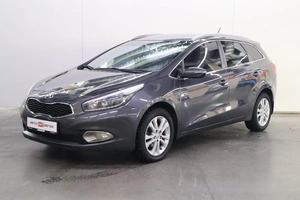 Хэтчбек Kia Ceed 2012 года, 1010000 рублей, Брянск