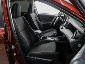 Внедорожник Toyota RAV4 2018 года, 2649000 рублей, Тюмень