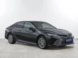 Седан Toyota Camry 2020 года, 2874444 рублей, Москва