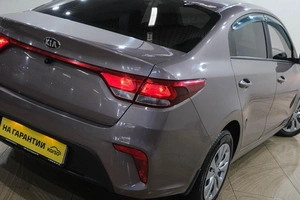 Седан Kia Rio 2019 года, 1449000 рублей, Новокузнецк