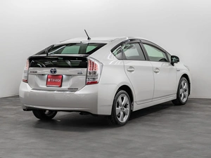 Лифтбек Toyota Prius 2010 года, 1000000 рублей, Красноярск