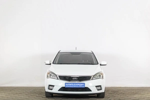 Хетчбэк Kia Ceed 2011 года, 999000 рублей, Тюмень