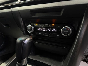 Хетчбэк Mazda Axela 2014 года, 1029000 рублей, Красноярск