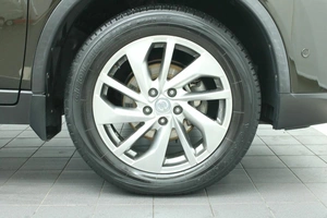 Внедорожник Nissan X-Trail 2017 года, 1990000 рублей, Красноярск