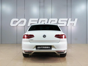 Седан Volkswagen Passat 2018 года, 2300000 рублей, Воронеж