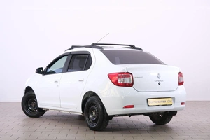 Седан Renault Logan 2017 года, 769000 рублей, Омск