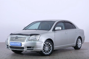 Седан Toyota Avensis 2004 года, 749000 рублей, Омск