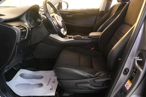 Внедорожник Lexus NX 2015 года, 2999000 рублей, Омск