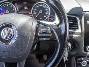Внедорожник Volkswagen Touareg 2012 года, 2200000 рублей, Краснодар