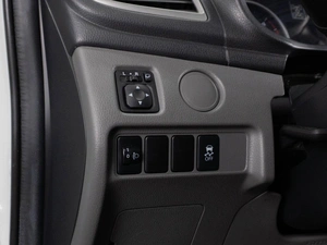 Пикап Mitsubishi L200 2016 года, 1844000 рублей, Тюмень