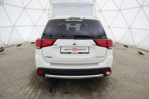 Внедорожник Mitsubishi Outlander 2017 года, 2210000 рублей, Обнинск