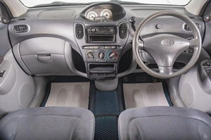 Минивэн Toyota Funcargo 2001 года, 499000 рублей, Томск