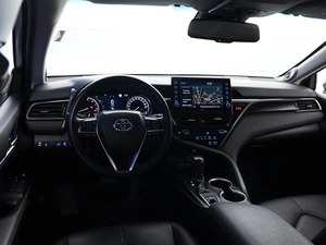 Седан Toyota Camry 2021 года, 3447077 рублей, Москва