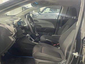 Седан Chevrolet Aveo 2013 года, 675000 рублей, Ачинск