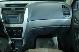 Внедорожник Geely Emgrand X7 2015 года, 619000 рублей, Омск