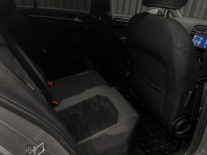 Хетчбэк Volkswagen Golf 2013 года, 1299000 рублей, Красноярск
