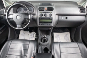 Минивэн Volkswagen Touran 2010 года, 819000 рублей, Оренбург