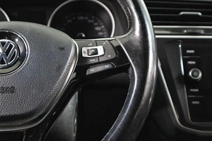 Внедорожник Volkswagen Tiguan 2020 года, 2539000 рублей, Сургут