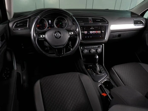 Внедорожник Volkswagen Tiguan 2020 года, 2699000 рублей, Воронеж