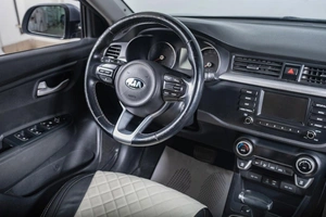 Седан Kia Rio 2019 года, 1449000 рублей, Томск