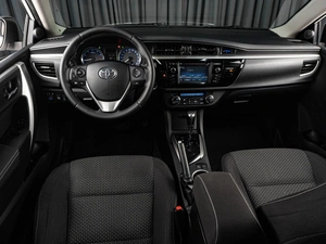 Седан Toyota Corolla 2013 года, 1499000 рублей, Тюмень