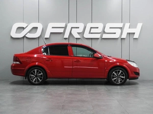 Седан Opel Astra 2012 года, 849000 рублей, Воронеж