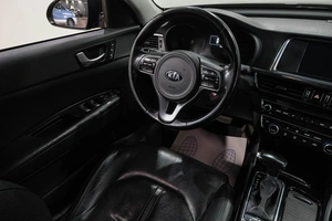 Седан Kia Optima 2016 года, 1549000 рублей, Новокузнецк