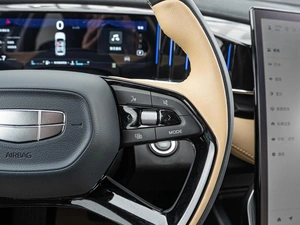 Внедорожник Geely Boyue L 2023 года, 2470000 рублей, Краснодар