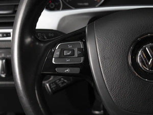 Внедорожник Volkswagen Touareg 2014 года, 2390000 рублей, Омск