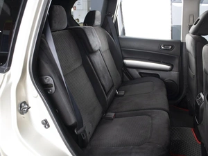 Внедорожник Nissan X-Trail 2011 года, 1275000 рублей, Омск