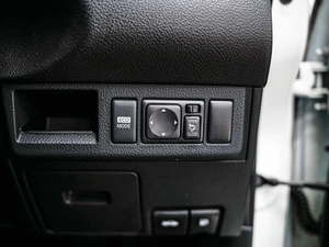 Хетчбэк Nissan Tiida 2011 года, 840000 рублей, Красноярск