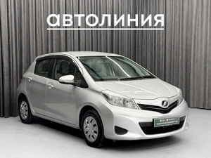 Хетчбэк Toyota Vitz 2013 года, 690000 рублей, Красноярск