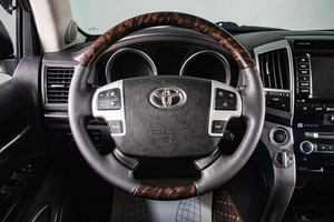 Внедорожник Toyota Land Cruiser 2013 года, 3489000 рублей, Сургут