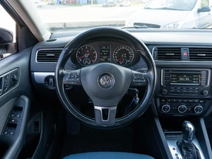 Седан Volkswagen Jetta 2013 года, 1149000 рублей, Саратов