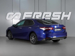 Седан Toyota Camry 2021 года, 3229000 рублей, Красный Пахарь