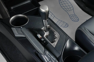 Внедорожник Toyota RAV4 2015 года, 2499000 рублей, Тюмень