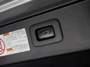 Минивэн Toyota Alphard 2017 года, 4080000 рублей, Омск