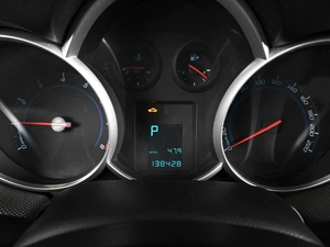 Седан Chevrolet Cruze 2011 года, 629000 рублей, Аксай