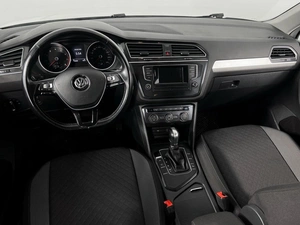 Внедорожник Volkswagen Tiguan 2017 года, 1799200 рублей, Казань